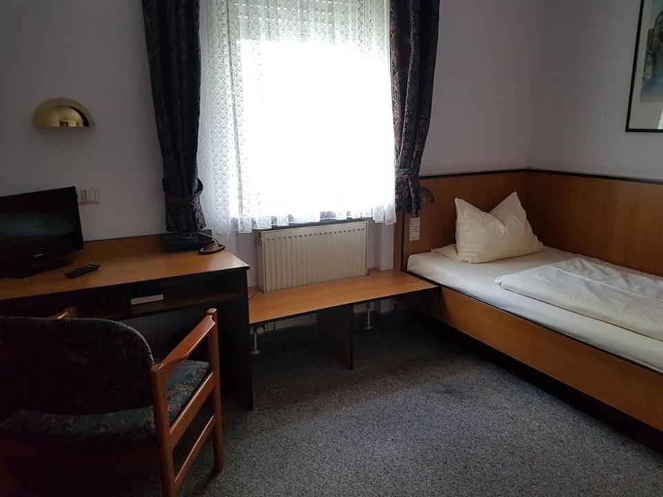 פלבך Traube Hotel Oeffingen מראה חיצוני תמונה